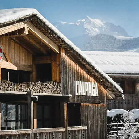 L'alpaga, A Beaumier Hotell