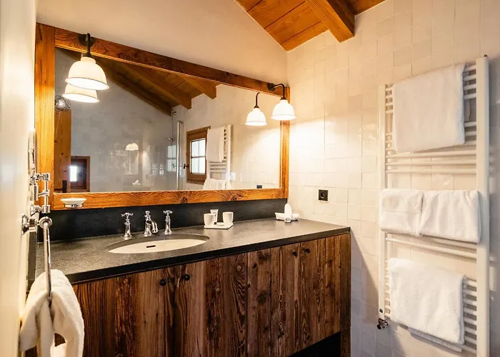 فندق L'alpaga, A Beaumier 5*