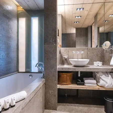 L'alpaga, A Beaumier 5*